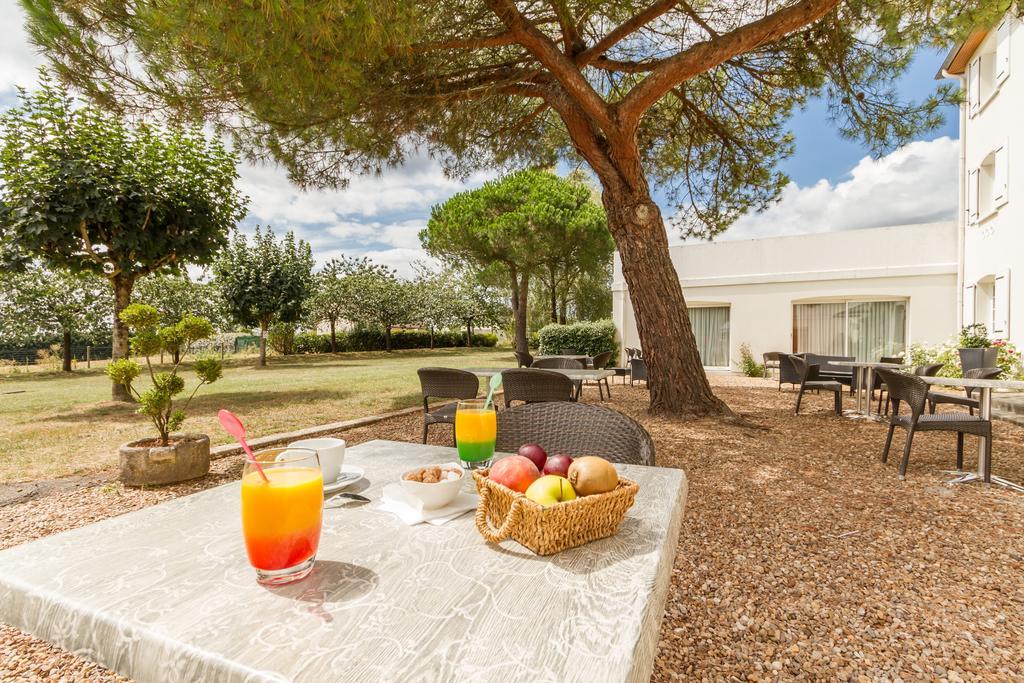Logis Hotel Restaurant Des Chateaux Azay-le-Rideau Dış mekan fotoğraf